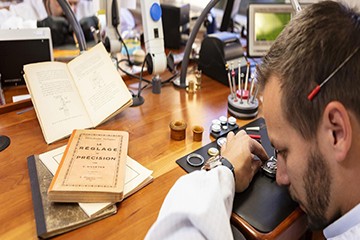 深圳劳力士手表的维修中心