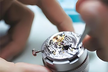 深圳劳力士表玻璃花了维修多少钱